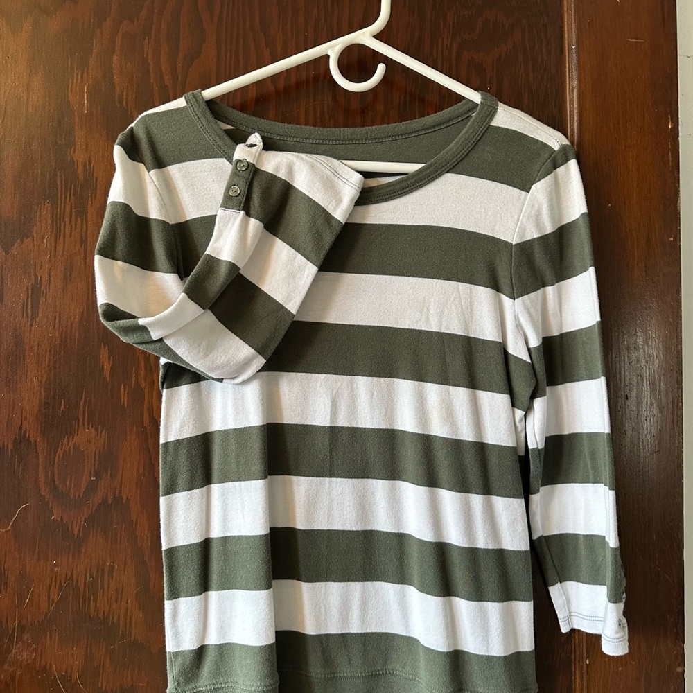 Green and White Striped Blouse with Crew Neck